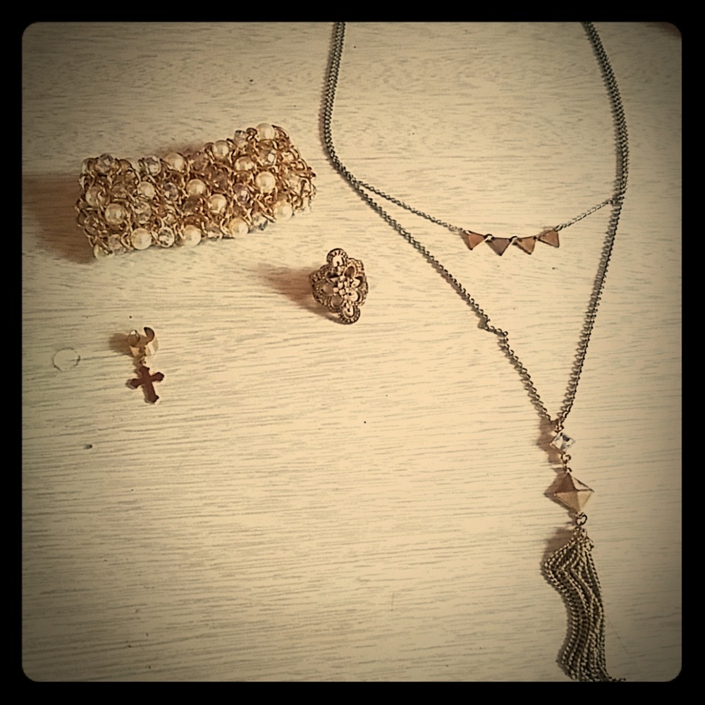 Bundle of Jewelry